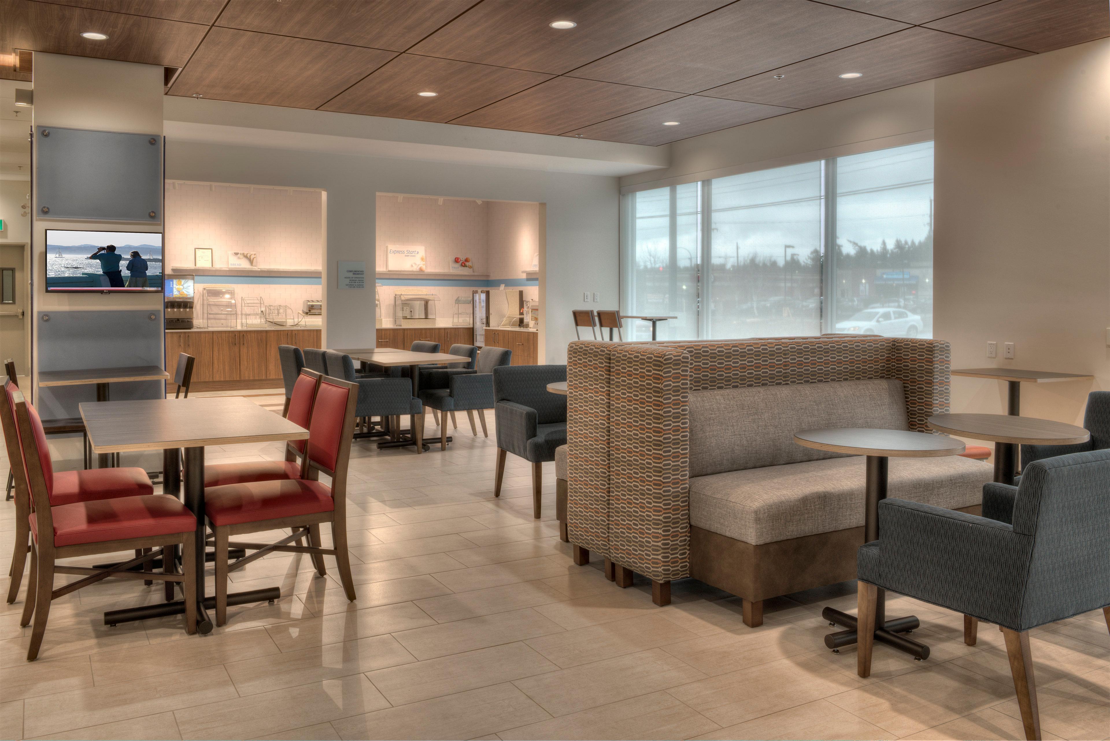 Holiday Inn Express & Suites Victoria-Colwood By Ihg Langford Exterior foto