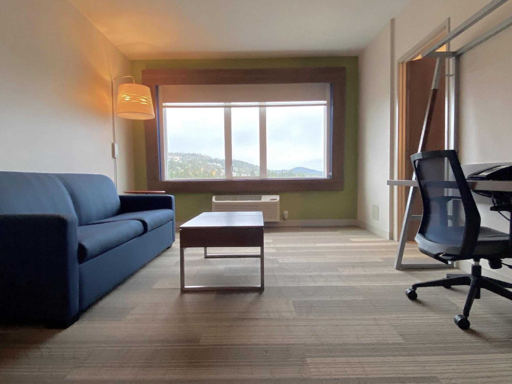 Holiday Inn Express & Suites Victoria-Colwood By Ihg Langford Exterior foto