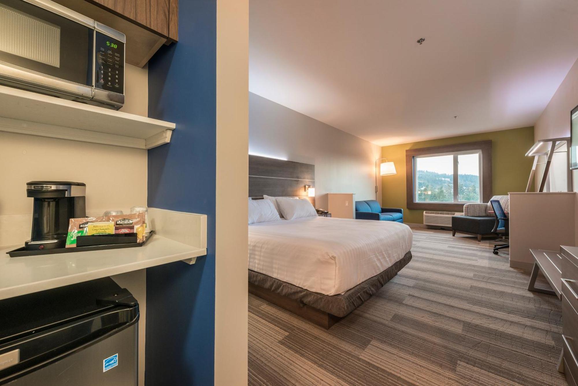 Holiday Inn Express & Suites Victoria-Colwood By Ihg Langford Exterior foto